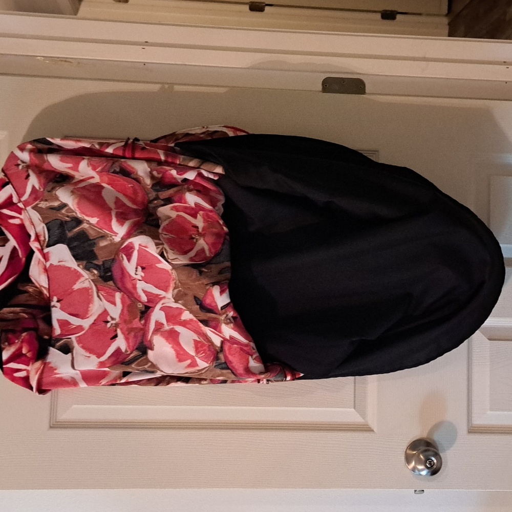 NWT Liz Claiborne Floral Red and Black Dress - Picture 4 of 4